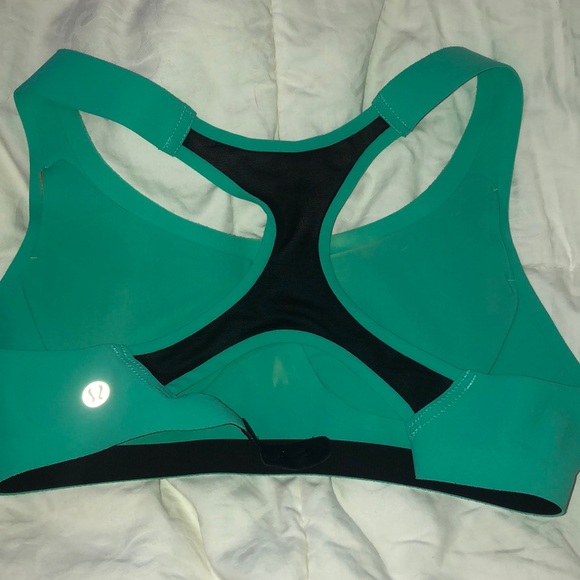 Lululemon sports bra - Picture 3 of 6